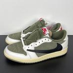 Nike Travis Scott Air Jordan 1 Low OG Medium Olive, Ophalen of Verzenden, Gedragen, Overige kleuren, Sneakers of Gympen