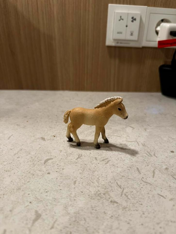 Schleich fjord veulen, Verzamelen, Dierenverzamelingen, Zo goed als nieuw, Beeldje of Figuurtje, Paard, Ophalen of Verzenden