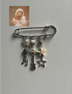 Billie Eilish 'Happier Than Ever' Pin/Broche, Overige materialen, 4 tot 7 cm, Nieuw, Ophalen of Verzenden