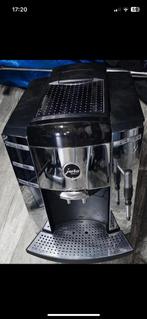 Koffiemachine Jura F9., Witgoed en Apparatuur, Koffiezetapparaten, Ophalen, Afneembaar waterreservoir, Gebruikt, Koffiemachine
