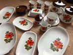 Retro Servies Compleet met Bloemmotief, Antiek en Kunst, Antiek | Servies compleet, Ophalen