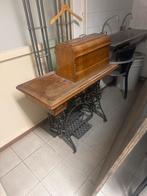 Antieke Naaimachine met Houten Kast, Antiek en Kunst, Ophalen