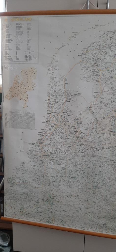 Landkaart Nederland / Falkplan-Suurland B.V.( 0,97 x 1,30), Boeken, Atlassen en Landkaarten, Gelezen, Landkaart, Nederland, 1800 tot 2000