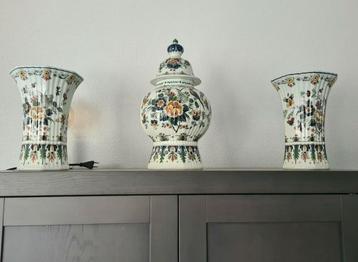 Royal Delft 1972: 2 Vazen & Pot beschikbaar voor biedingen