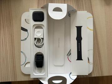 Apple Watch Series 4 | 44mm Space Gray met Black Sport Band