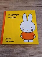 Nijntje huilt - Dick Bruna - Miffy, Boeken, Ophalen of Verzenden, Gelezen, Dick Bruna, 1 tot 2 jaar