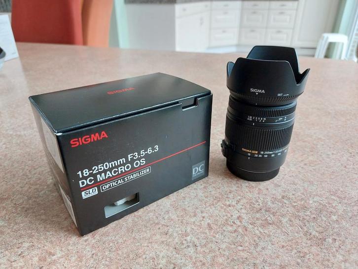 Sigma 18-250 mm 1:3.5-6.3 DC MACRO OS voor Canon AF zoomlens, Audio, Tv en Foto, Fotografie | Lenzen en Objectieven, Zo goed als nieuw