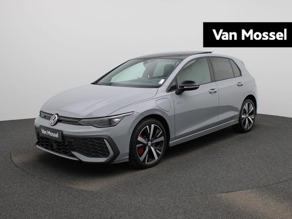 Volkswagen Golf 1.5 eHybrid GTE 272 PK | Panoramdak | Ledere, 12 maanden, 4 cilinders, 26 kWh, Zilver of Grijs