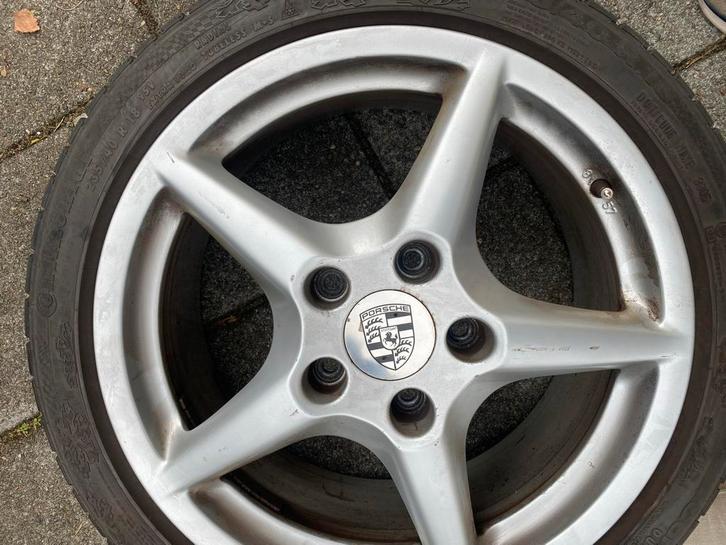 Porsche 996/997Wielen met Winterbanden - Zo Goed Als Nieuw!, Auto-onderdelen, Banden en Velgen, Banden en Velgen, Winterbanden