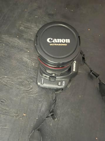 Canon EOS 5D Mark II met 24-105 mm lens beschikbaar voor biedingen
