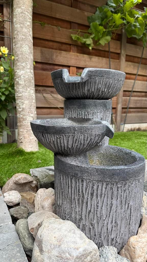 Mooie Waterfontein voor Tuin of Balkon met Led verlichting., Tuin en Terras, Waterpartijen en Fonteinen, Zo goed als nieuw, Fontein