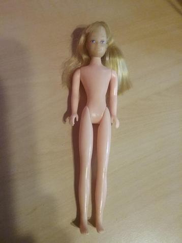 Oud popje,lijkt op Skipper beschikbaar voor biedingen