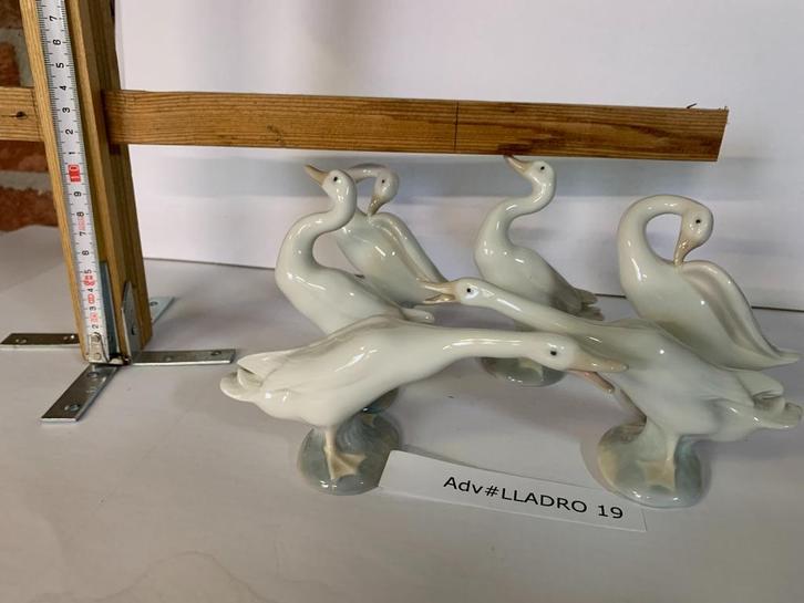 Lladro Beeldje Adv # 19, Verzamelen, Beelden en Beeldjes, Zo goed als nieuw, Ophalen
