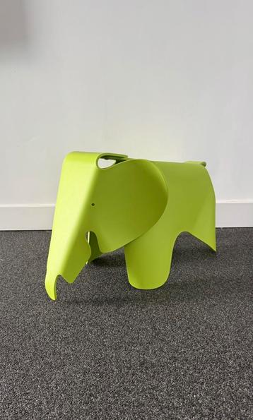 Vitra Eames Elephant Large beschikbaar voor biedingen