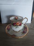 Elizabethan Kop en Schotel - Fine Bone China, Huis en Inrichting, Keuken | Servies, Gebruikt, Ophalen of Verzenden, Overige stijlen