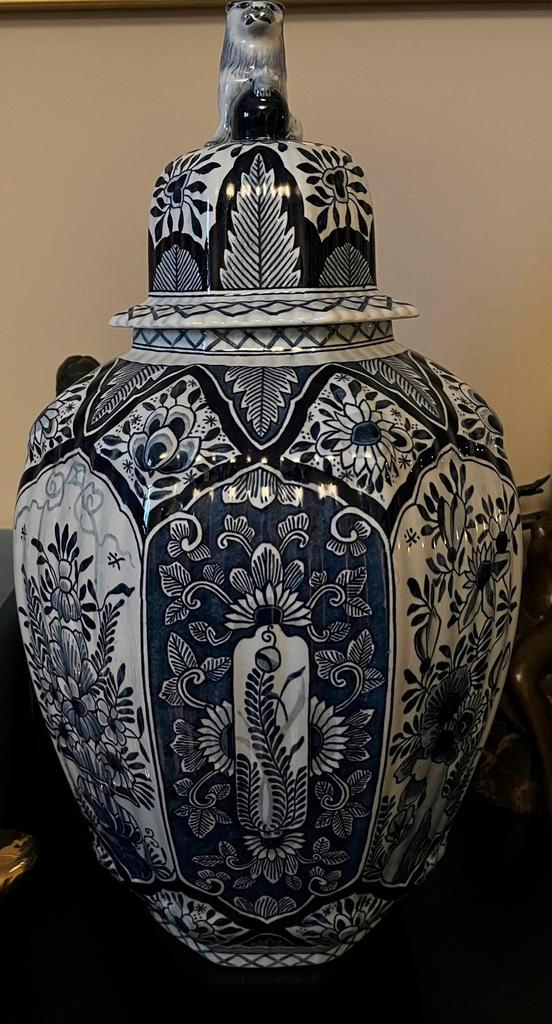 Grote zeldzame fraaie dekselvaas 52cm Petrus Regout Delfts, Antiek en Kunst, Antiek | Keramiek en Aardewerk, Ophalen