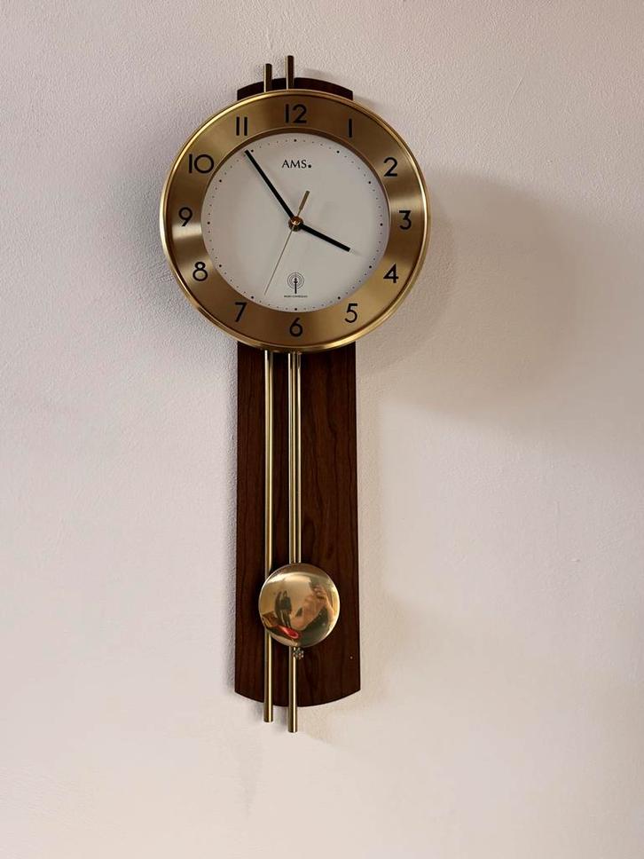 AMS 5266/1 Radiogestuurde Wandklok, Huis en Inrichting, Woonaccessoires | Klokken, Gebruikt, Wandklok, Analoog, Ophalen