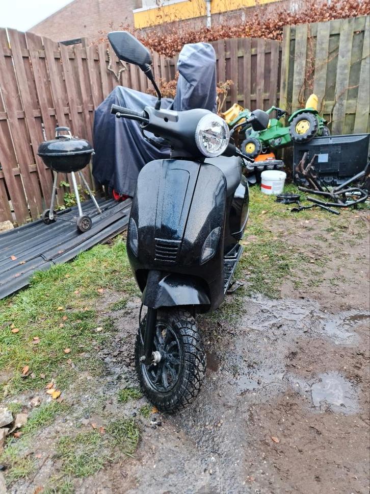 AGM VX50 (2015) - 60cc, snelle scooter! GEEN WOK, Fietsen en Brommers, Snorfietsen en Snorscooters, Gebruikt, Overige merken, Benzine