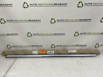 Sierlijst Portier Links Voor Porsche Macan NIEUW 95B837475D beschikbaar voor biedingen