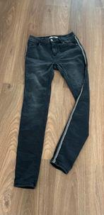 Zwarte Stretch Jeans mt 38 Glitterstreep, Ophalen of Verzenden, Zo goed als nieuw, Zwart, W30 - W32 (confectie 38/40)