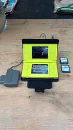 Nintendo ds, Spelcomputers en Games, Spelcomputers | Nintendo DS, Ophalen of Verzenden, Zo goed als nieuw, Zilver, DS Lite