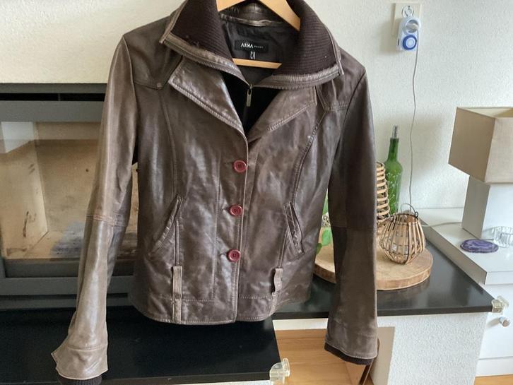 Leren Arma damesjack , maat 36, bruin, Kleding | Dames, Jasjes, Kostuums en Pakken, Gedragen, Jasje, Maat 36 (S), Bruin, Ophalen of Verzenden