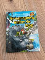 Geronimo Stilton - Tricerapoep onder de loep, Ophalen of Verzenden, Zo goed als nieuw, Fictie algemeen