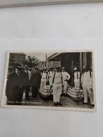 Alkmaar kaasmarkt (de kaasdragers)  1950, Ophalen of Verzenden, 1940 tot 1960, Noord-Holland