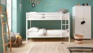 Stapelbed wit hout. beschikbaar voor biedingen