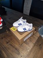 Adidas baby schoentjes maat 18, Schoentjes, Zo goed als nieuw, Ophalen