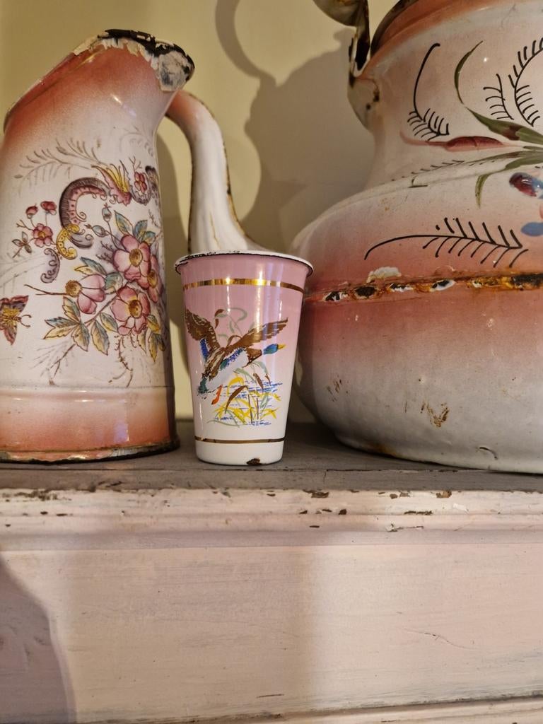 Zeldzame roze emaille jachtbeker, Ophalen of Verzenden