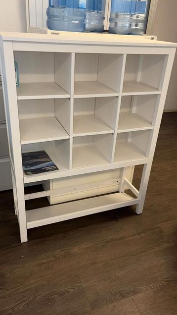 Witte Kast met Planken