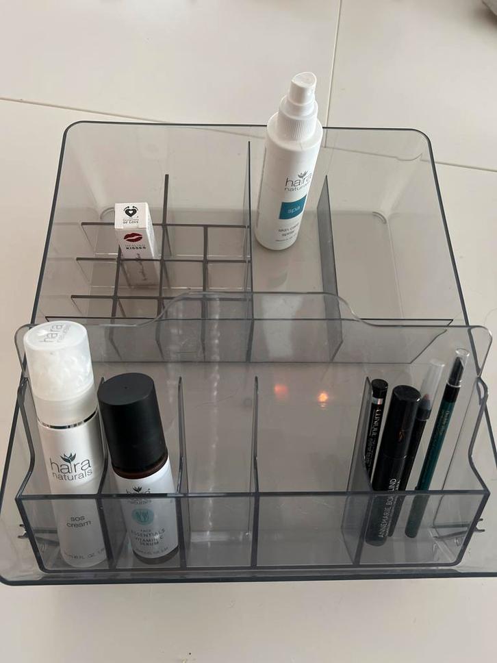 2x Transparante Make-up Organizer, Huis en Inrichting, Badkamer | Badkamermeubels, Zo goed als nieuw, Overige typen, Minder dan 100 cm