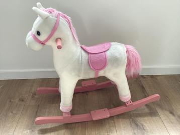 Hobbelpaard wit met roze beschikbaar voor biedingen