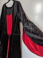 Carnaval - lange middeleeuwse jurk rood en zwart gothic XXL, Kleding | Dames, Ophalen of Verzenden, Zo goed als nieuw, Maat 46/48 (XL) of groter