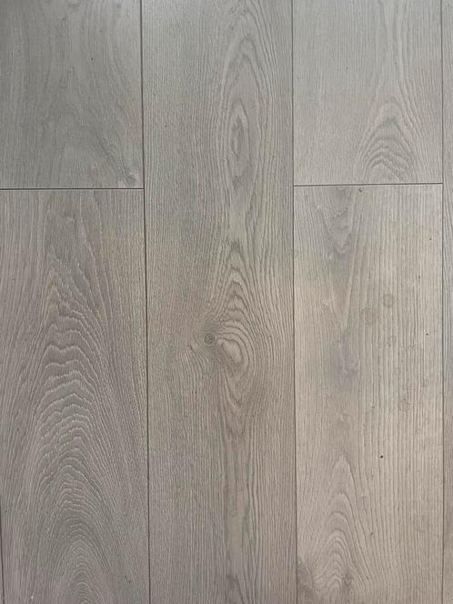 laminaatvloer, oak grey+ Ondervloer  +/- 75m2, Doe-het-zelf en Verbouw, Vloerdelen en Plavuizen, Gebruikt, Laminaat, Hout, 50 tot 150 cm