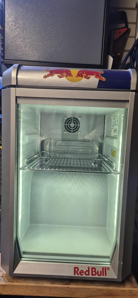 Red Bull mini koelkast (als nieuw), Witgoed en Apparatuur, Koelkasten en IJskasten, Zo goed als nieuw, Zonder vriesvak, Minder dan 75 liter
