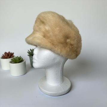Vintage Bont Muts Universele Maat Crème Wit Winter beschikbaar voor biedingen