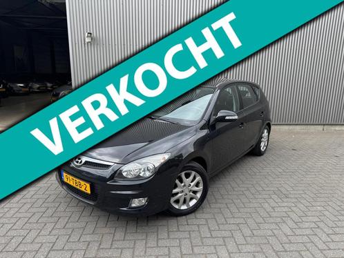 Hyundai I30 1.6i Style|Half Leder|Climate control|Trekhaak, Auto's, Hyundai, Bedrijf, Te koop, i30, ABS, Airbags, Airconditioning