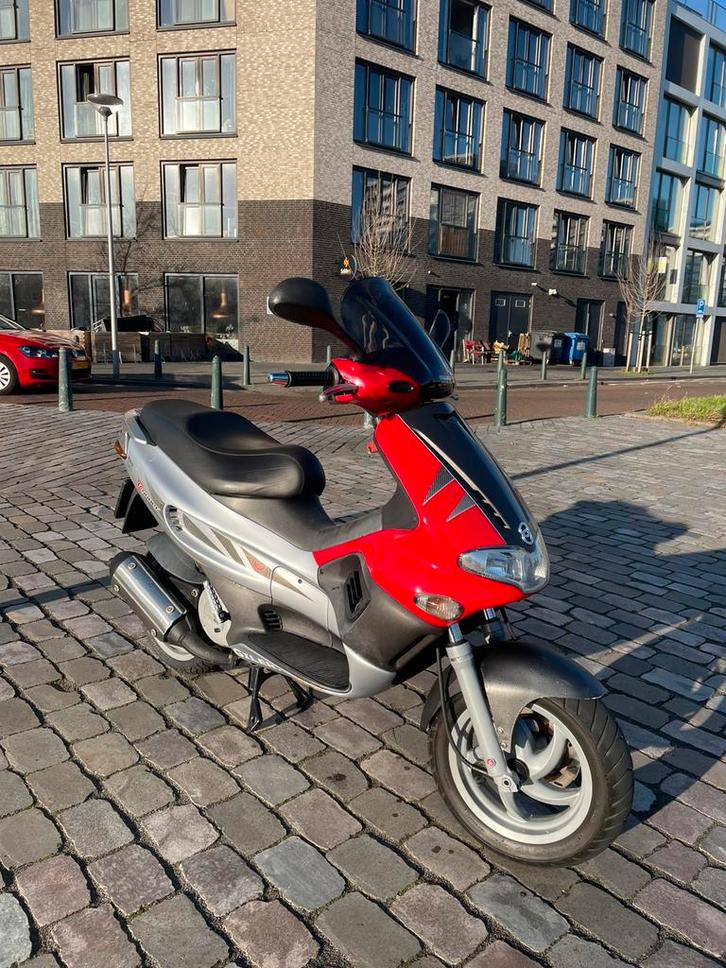 Gilera Runner 172cc A1 DD, Fietsen en Brommers, Scooters | Piaggio, Zo goed als nieuw, Overige modellen, Tweetakt, Ophalen of Verzenden