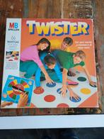 Twister, Hobby en Vrije tijd, Gezelschapsspellen | Bordspellen, Een of twee spelers, Ophalen of Verzenden, Gebruikt, MB Spellen