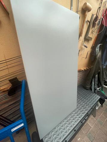 Ikea Linnmon tafelblad beschikbaar voor biedingen