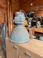 Grote grijze industriële lamp., Huis en Inrichting, Lampen | Hanglampen, Ophalen
