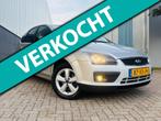 Ford Focus 1.6-16V Futura NIEUWE APK, 1596 cc, Gebruikt, Zwart, 4 cilinders