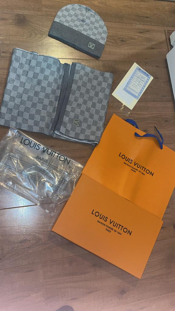 Louis Vuitton Muts en Sjaal Set, Ophalen of Verzenden, Nieuw, One size fits all, Hoed