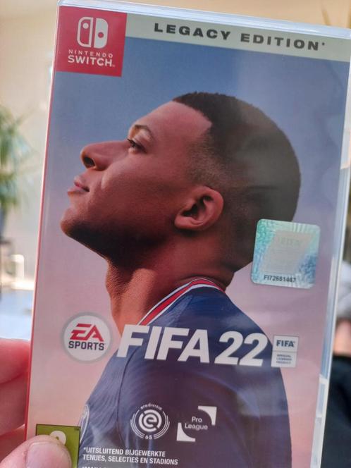 FIFA 22 Legacy Edition, Spelcomputers en Games, Games | Nintendo Switch, Zo goed als nieuw, Sport, 3 spelers of meer, Vanaf 3 jaar