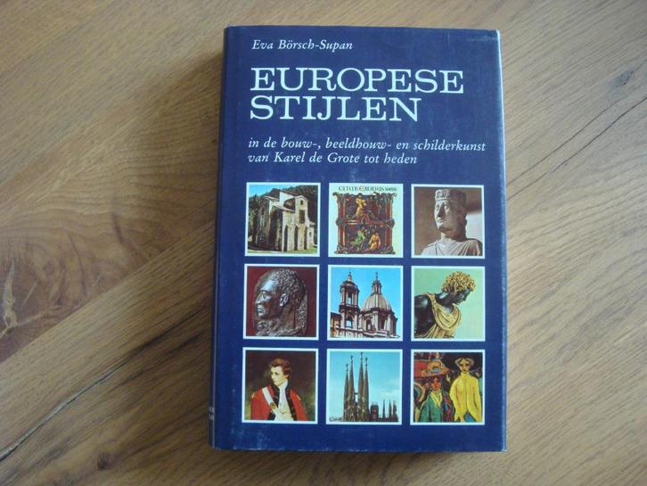 Europese stijlen in de bouw- beeldhouw- en schilderkunst, Boeken, Kunst en Cultuur | Beeldend, Zo goed als nieuw, Ophalen of Verzenden