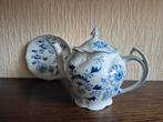 Theepot en schotel met het "Blauwe Uien" patroon, Ophalen of Verzenden