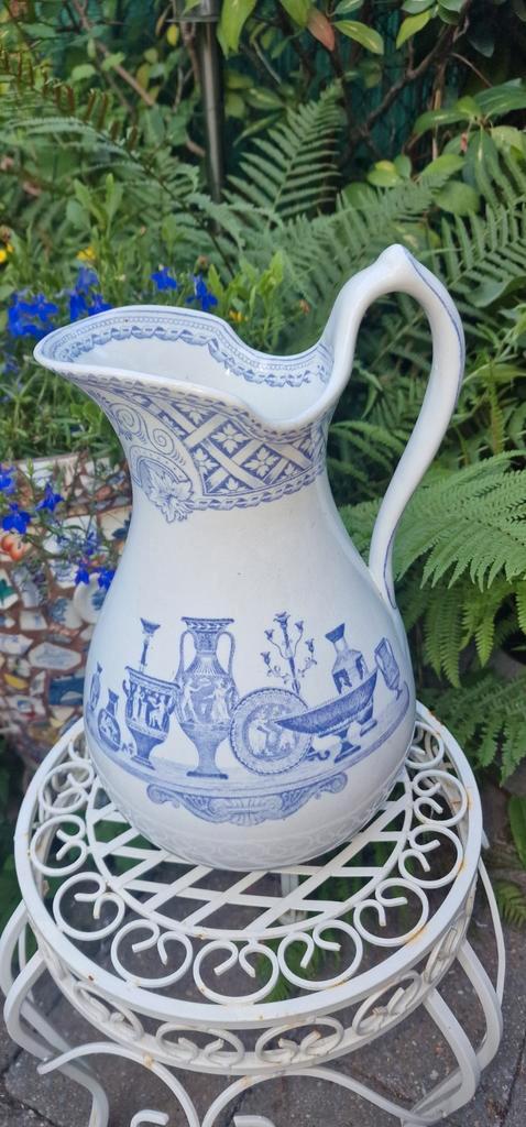 Mooi grote waterkan Petrus Regout decor Ischia uit 1899, Antiek en Kunst, Antiek | Vazen, Ophalen of Verzenden