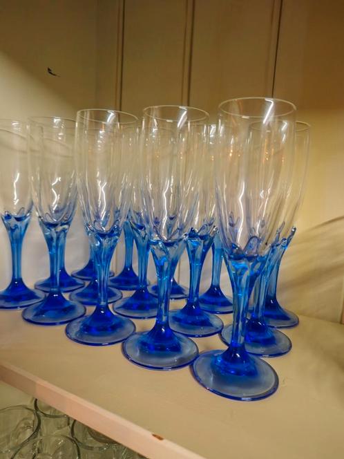 15 champagne glazen Bormioli Rocco bouquet, Verzamelen, Glas en Borrelglaasjes, Zo goed als nieuw, Overige typen, Ophalen of Verzenden